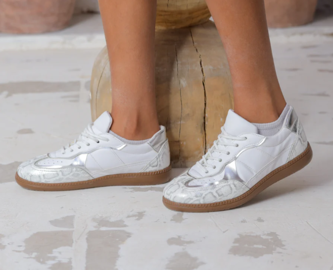 WildVibe Sneakers - White